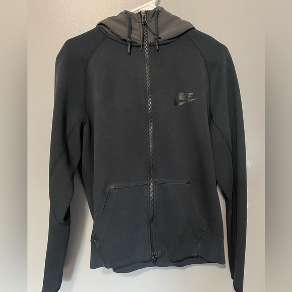Nike hoodie . - Picture 6 of 6